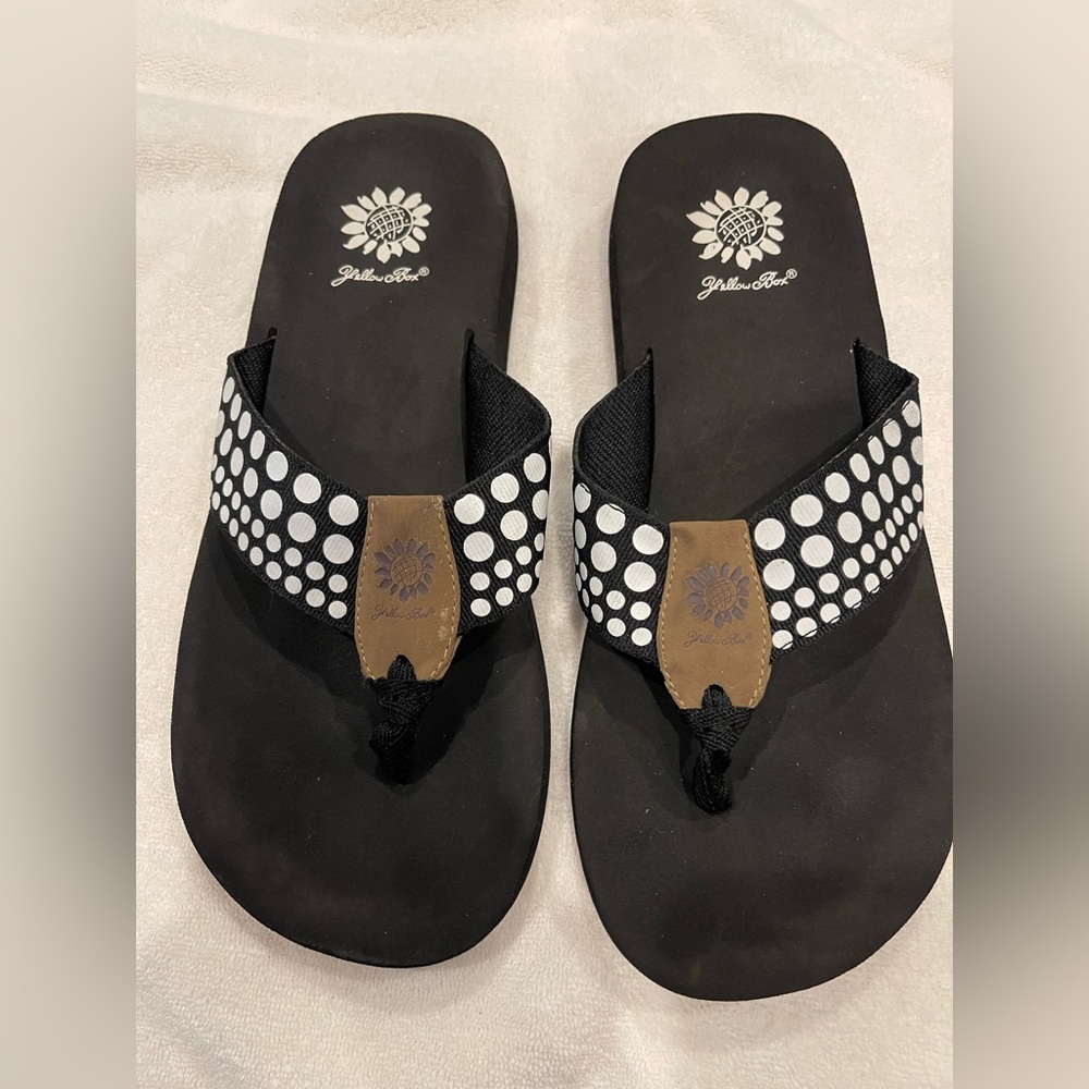 Yellow Box black with white polka dot flip flop